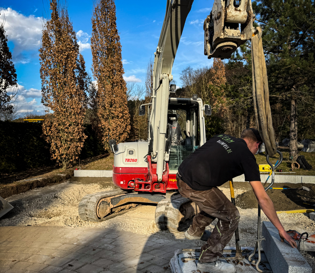 Bagger_Takaeuchi_Regenfuß (2)